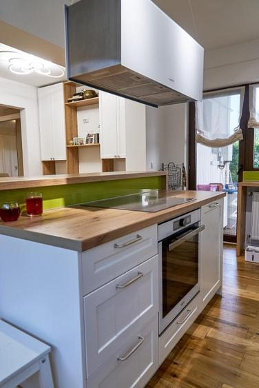 Casa se vinde complet mobilata si utilata, 160 mp utili, 500 mp teren