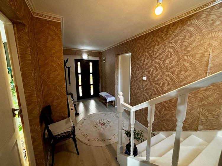 VANZARE VILA 3 DORMITOARE-TEREN 1712 MP IN DRAGANESTI, PRAHOHA