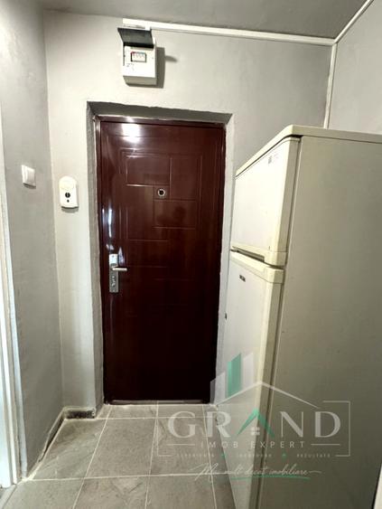 Garsonieră | Balcon închis | Etaj intermediar | Mărăști–zona Răsăritului