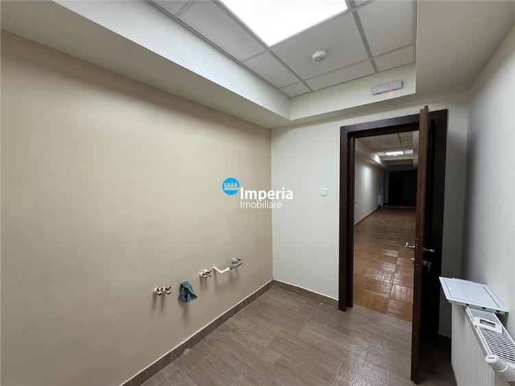 De inchiriat - Spatiu comercial / Birouri/Cabinet medical /Stomatologic