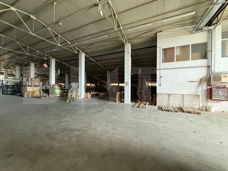 Hala industrială 3000 mp de închiriat – zona Strada Careiului