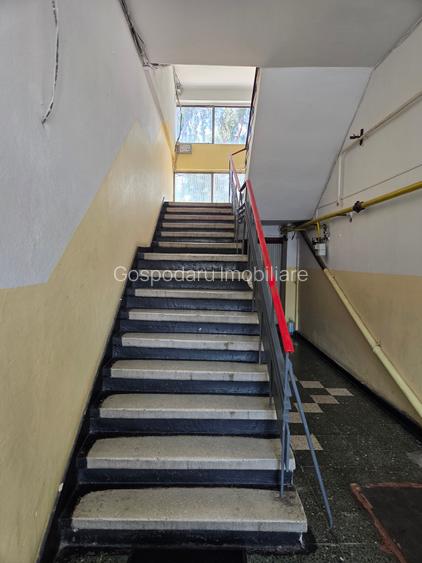 Apartament 4 camere etaj 2 zona centrului vechi Casa de Cultura Adjud - 13