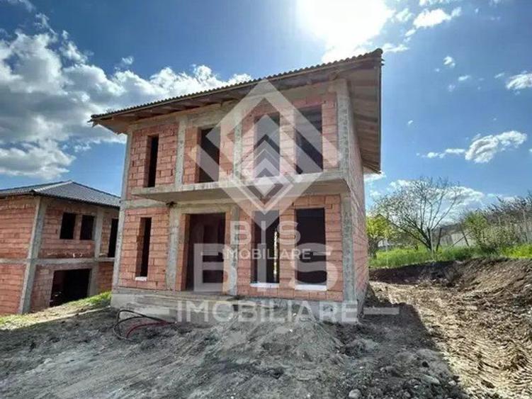 2 case de vanzare - Zona Centura