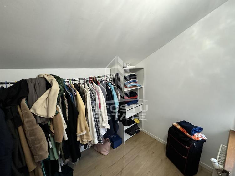 Duplex cu 4 camere si gar, P+1+M,mobilat si utilat, utilitati complete