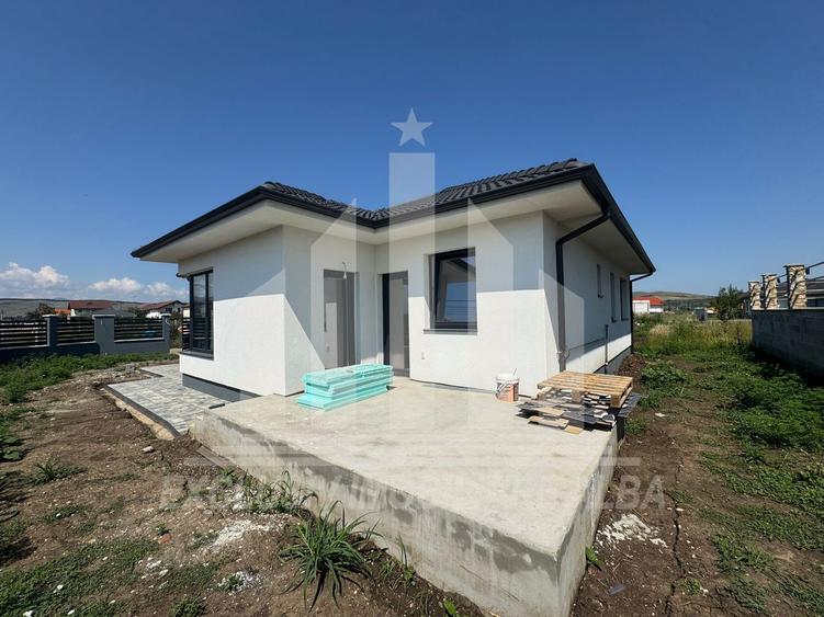 Casa individuala | 96 mp | 420 mp teren | Toate utilitatile | Orizont