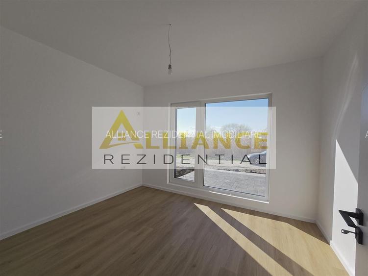 Casa parter- 450mp teren- placa beton- beci- str AVIATORILOR - 6