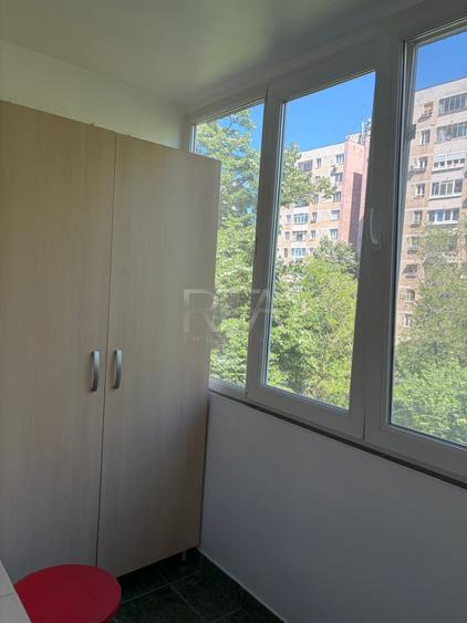 3 camere, et 3/4, bloc 1978-Parc Drumul Taberei