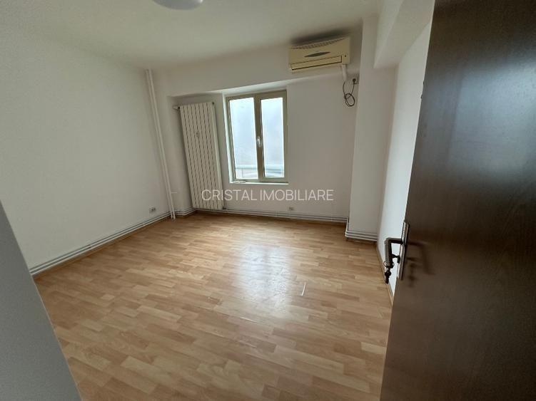Vanzare 3 Camere Burebista - Alba Iulia, Bloc Monolit, Centrală Proprie - 7