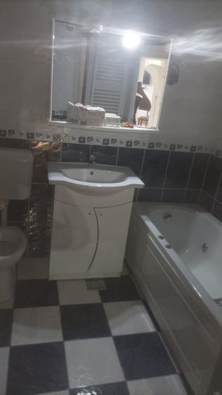 De vanzare apartament 3 camere, Fagaras