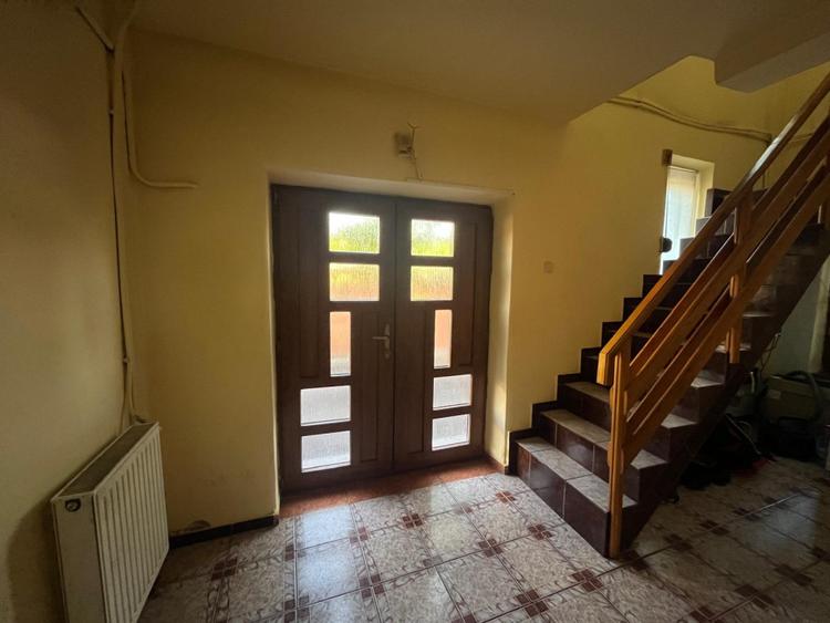 Casă spațioasă P+1+M, 186 mp, zonă Rovine