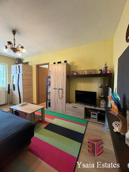 CIRESICA - STRADAL - 3 CAMERE LA VANZARE - MOBILAT SI UTILAT COMPLET -