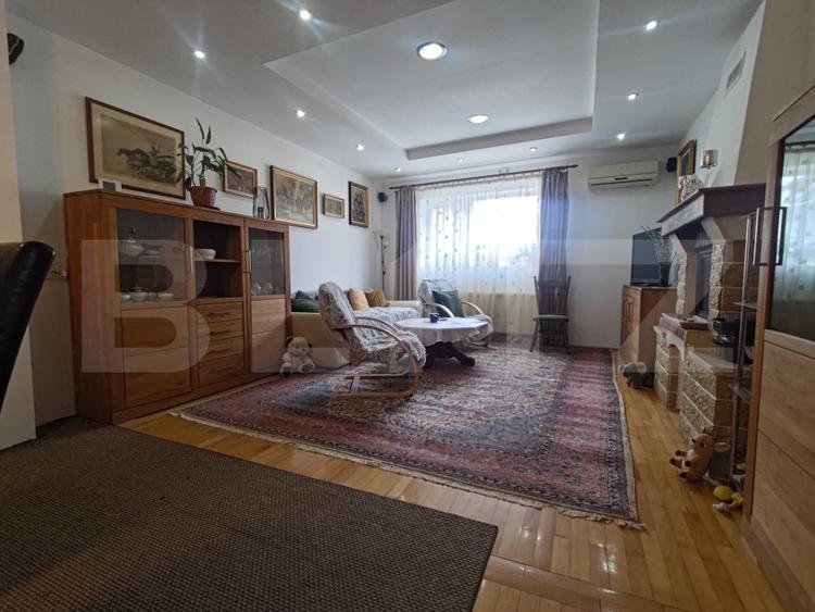 Casă finisata 220 mp, 2 corpuri de cladire , teren 261 mp, cart Gruia !