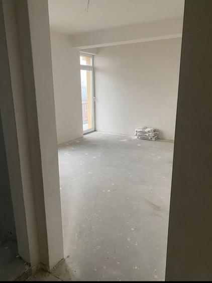 Apartament 66 mp utili +balcon , etaj intermediar , centru Gilau