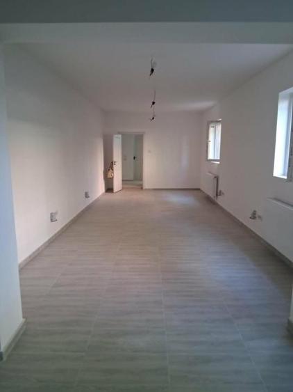 13 Septembrie-spatiul comercial stradal,renovat total,centrala termica