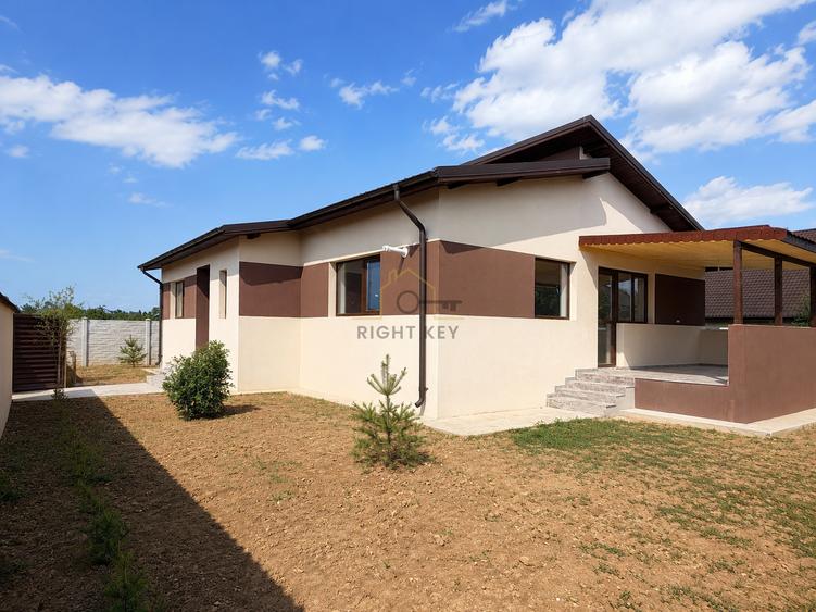 Casa parter, spațioasă, 4 cam, toate utilitățile! Comision 0%