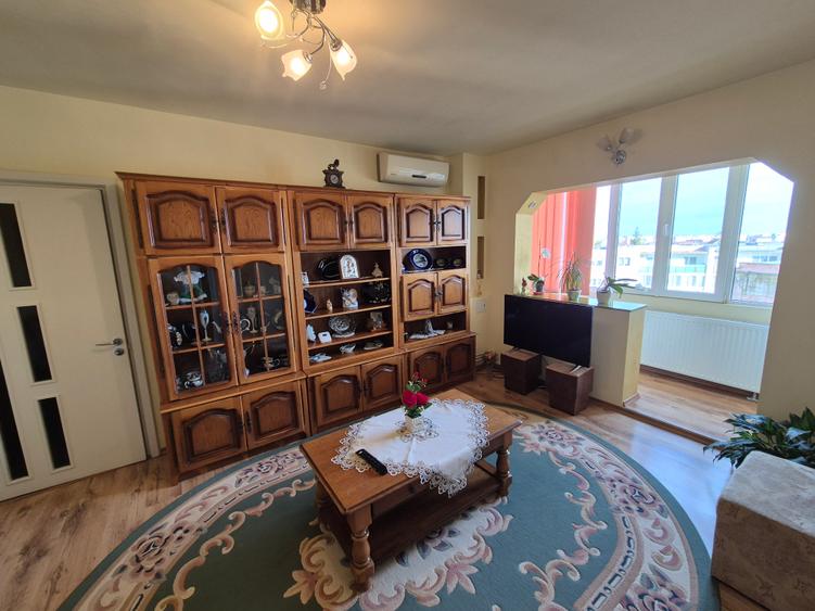 Apartament 4 camere, etaj intermediar, complet utilat – Micălaca