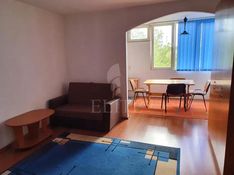 Garsoniera în zona BAZA SPORTIVA