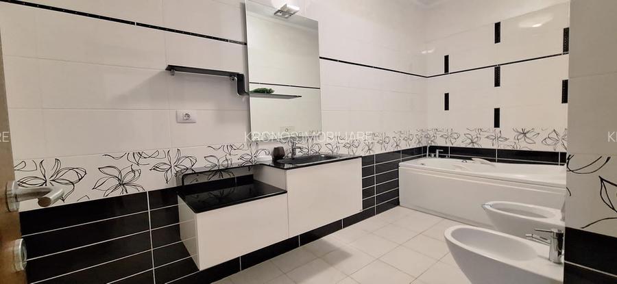 MAMAIA 3 CAMERE 115 MP.  MOBILAT UTILAT TERASA VEDERE FRONTALA LAC ! - 30