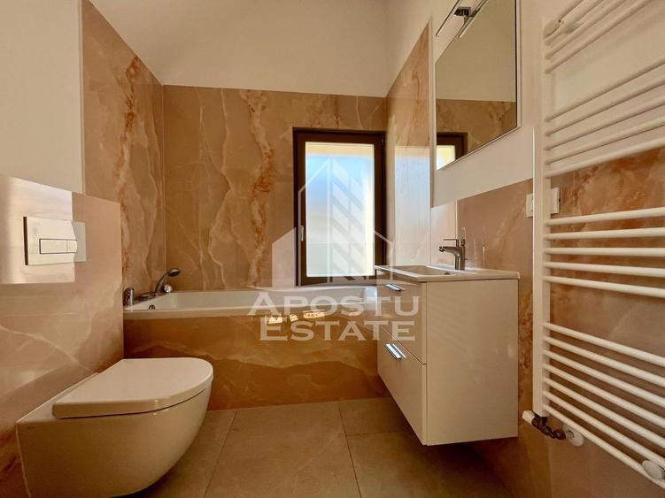 Casa Eco cu 5 camere, 3 bai, in Dumbravita