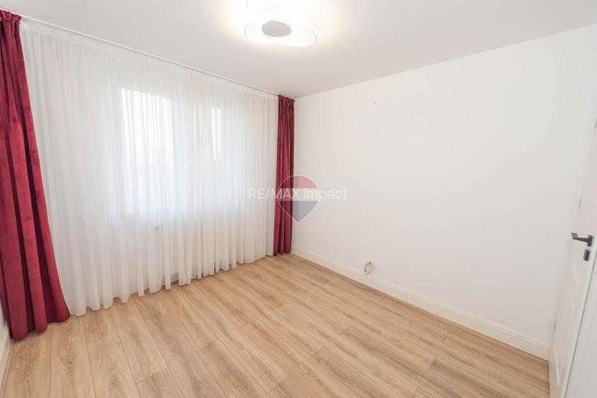 Apartament 3 camere de vanzare, balcon, renovat,  Berceni, sector 4 - 16