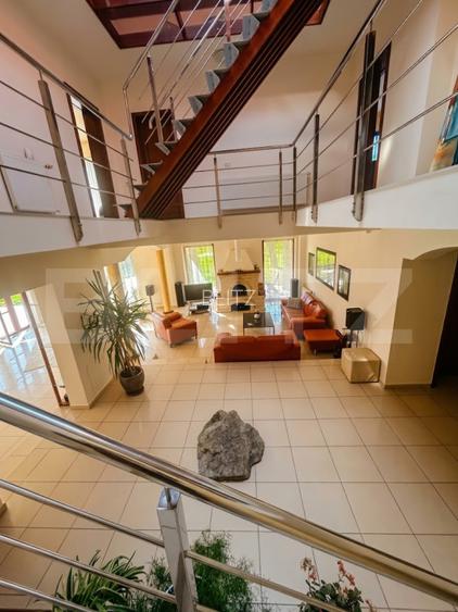 Vilă exclusivistă pe malul Begăi | 380 mp utili, 3.982 mp parc privat și ponton