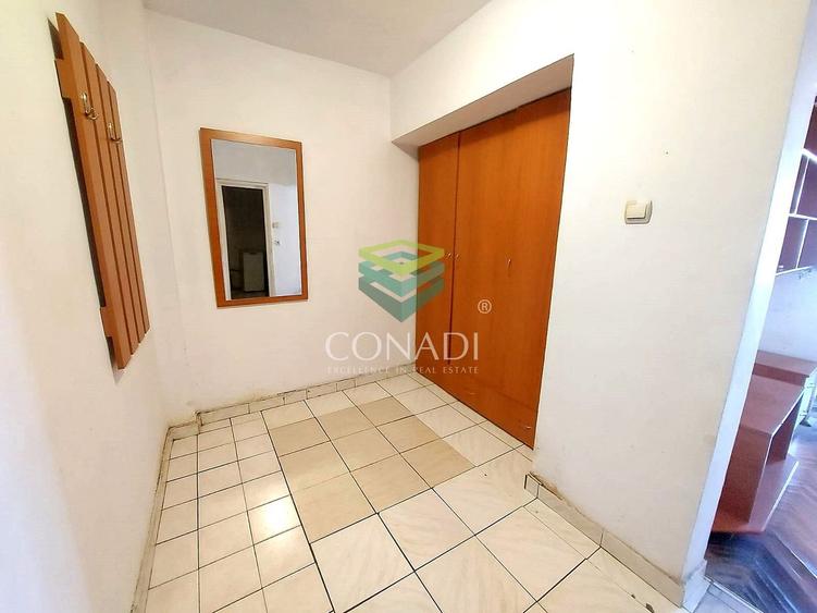 Zona Bdul Unirii, apartament cu 1 camera de vanzare, 43 mp