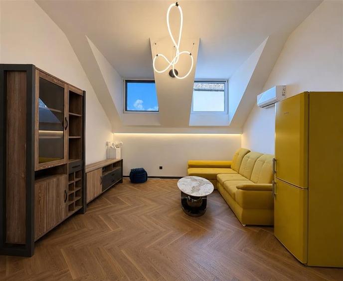 Apartament 3 camere zona Turnisor