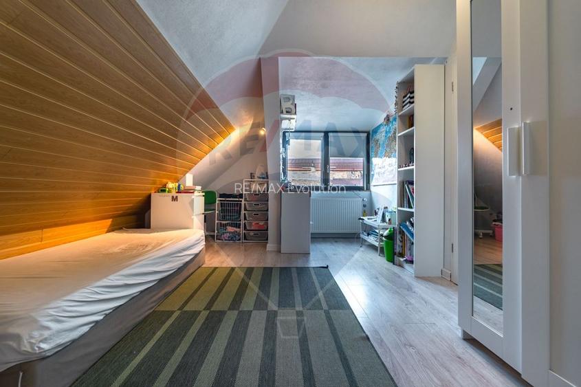 CASA 4 CAMERE SINGURA IN CURTE RENOVATA| BECI |STR. MIRASLAU GRIVITEI - 27