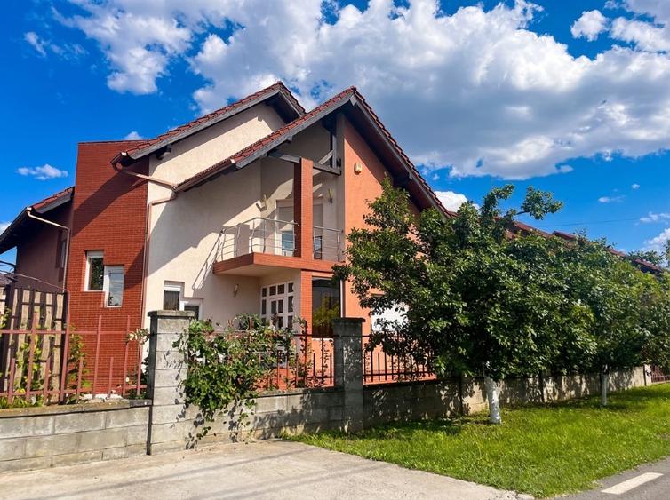 Vilă individuală, mobilată și utilată, teren 800 mp + apartament independent
