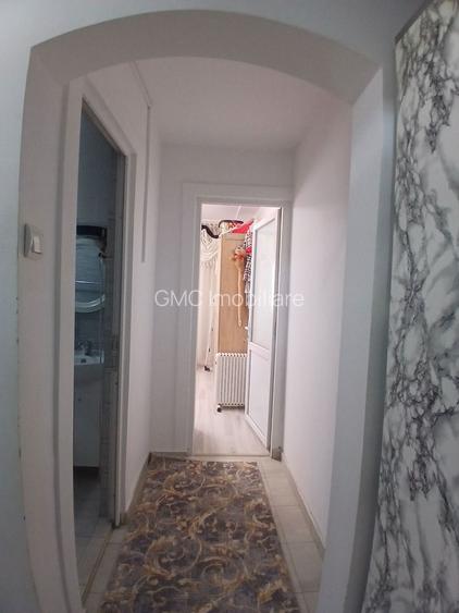 2 camere | Renovat | Apărătorii Patriei| etaj 2/4 | 40 mp| T738 - 7