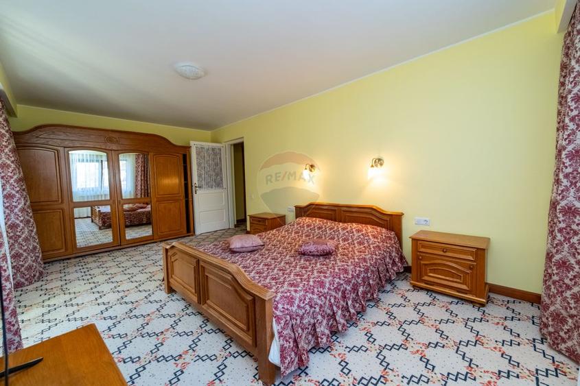 Casa, 14 camere, investitie Aparthotel, Predeal