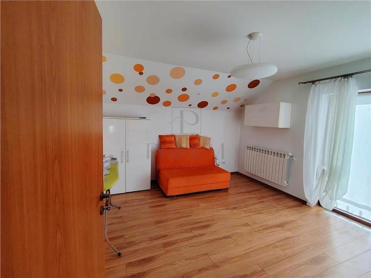 Casa individuala - 6 camere - locatie excelenta - 220 mp utili - garaj