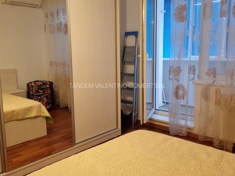 Vitan Moll , 5 munte metrou  Mihai Bravu - 11
