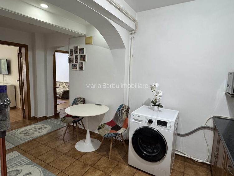 2 cam. etaj 2, decomandat, 50 mp. str. Unirii, zona centrala - 18