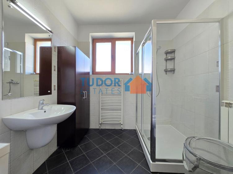 APARTAMENT EXCLUSIVIST CU 4 CAMERE - 180 MP +TERASĂ 25 MP - HERĂSTRĂU
