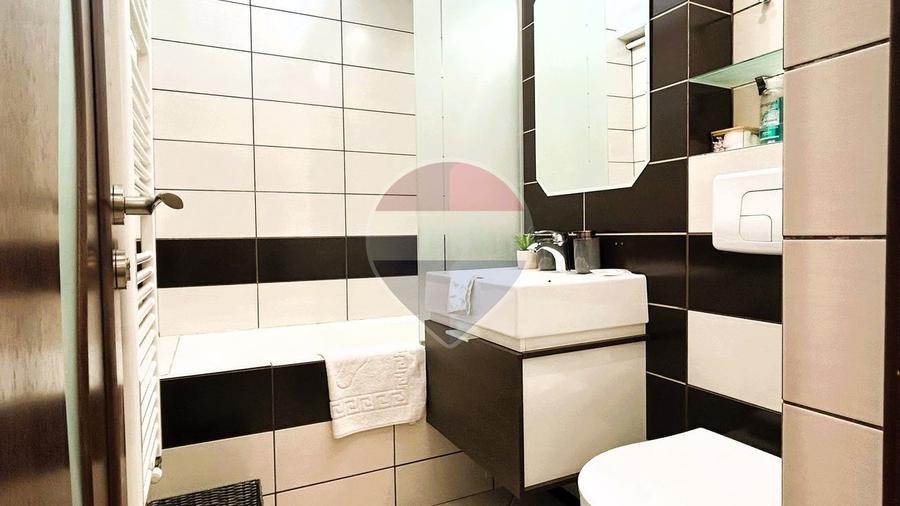 Studio renovat 32 mp Bloc "Căprioara" Gara Brașov