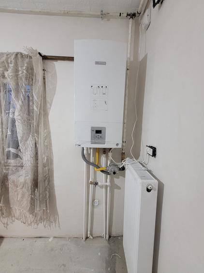 Oltenita-Jud. Calarasi-Apartament 3 camere decomandat