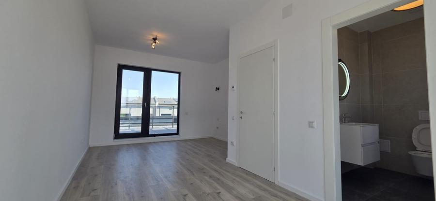 Pipera : Vila townhouse noua , cu 4 camere ,aproape de American School !