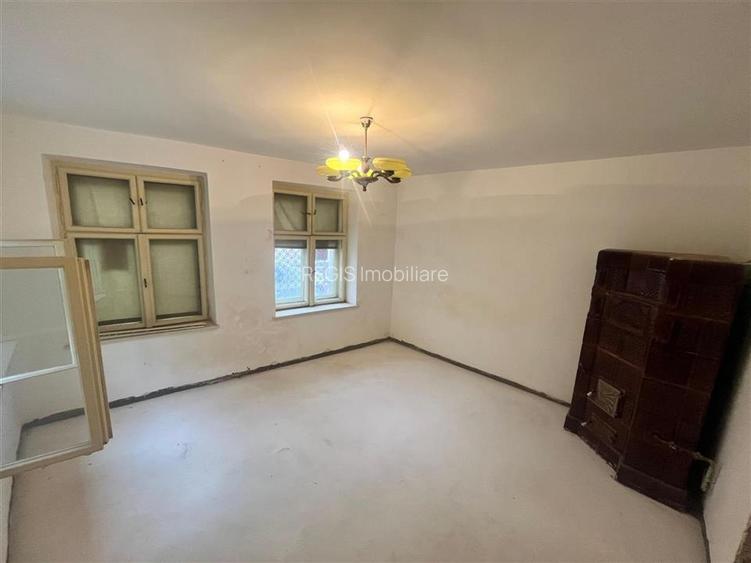 TEREN 1600MP CU CASA 5 CAMERE, SCHEII BRASOVULUI - 7