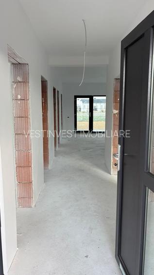 Casă nouă în Sântandrei – Sistem Fotovoltaic, 3 Dormitoare - 3