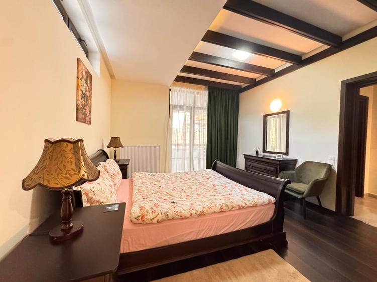 Sinaia, Furnica, apartament de lux cu 3 camere de vânzare!!!