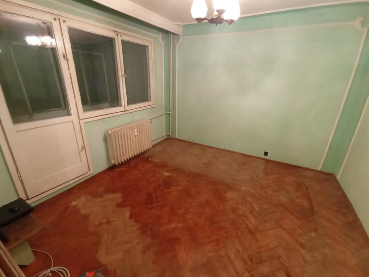 Apartament 3 camere Cantemir, etaj 2! Ideal pentru renovare!