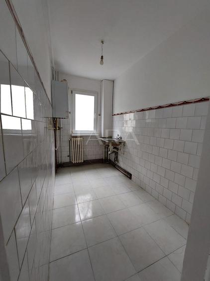 Apartament 2 camere renovat, etaj intermediar, Mănăștur.