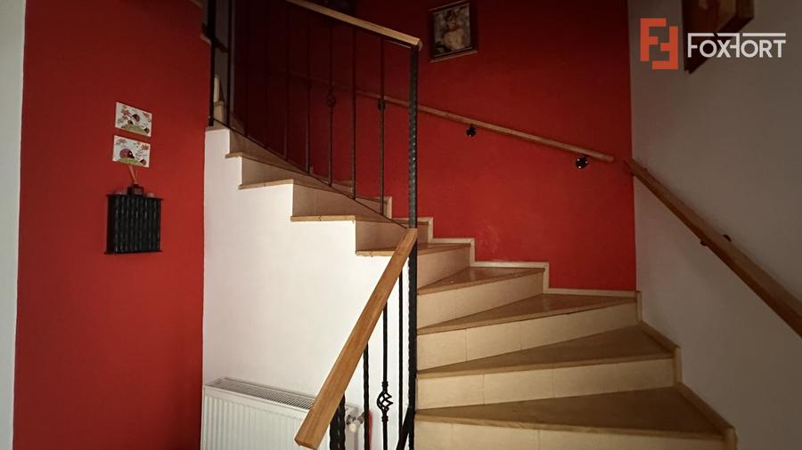 Duplex cu 5 camere de vanzare in localitatea Mosnita Noua