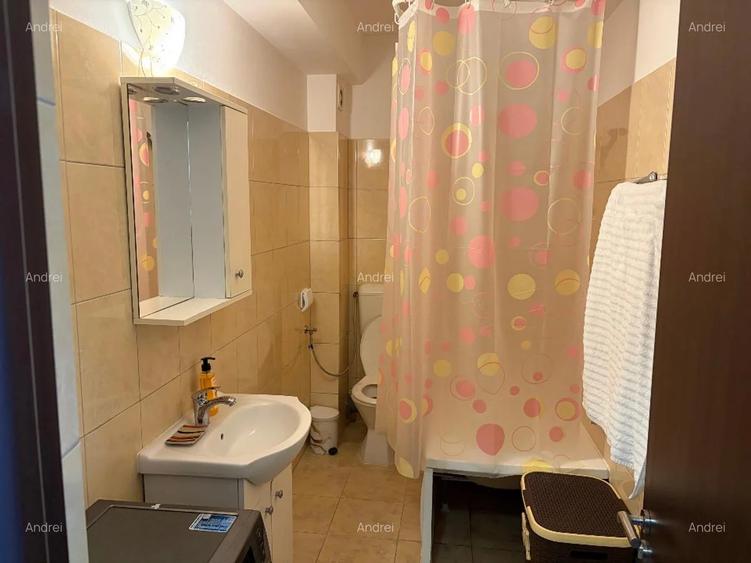 Închiriere Apartament 3 camere în Titan Centrală Proprie