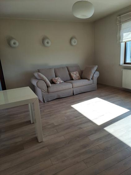 Apt 2 cam, dec., et. 6, mobilat si utilat, lux - Pitesti