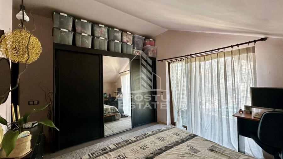 Casa individuala cu 6 camere in Dumbravita