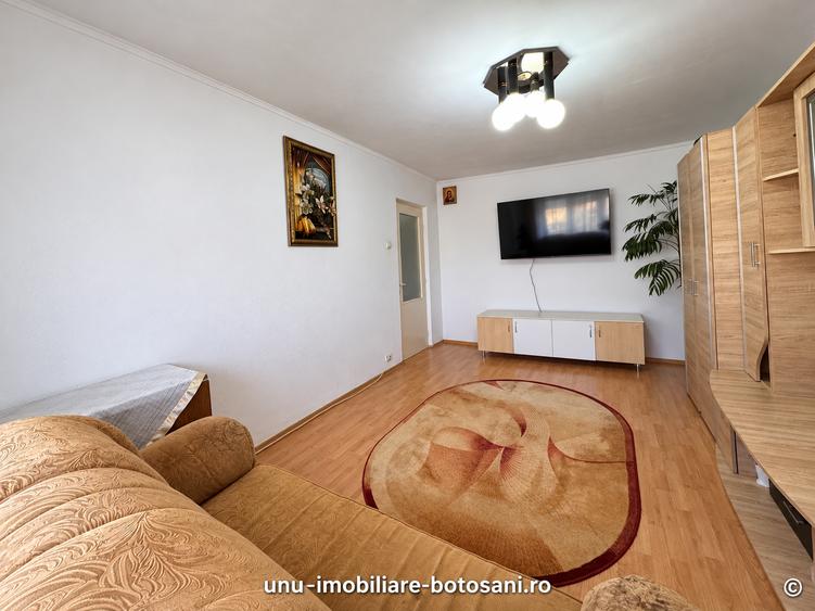 APARTAMENT 4 CAMERE - ETAJ 4 CU ȘARPANTĂ- ÎMPĂRATUL TRAIAN , LOC de PARCARE