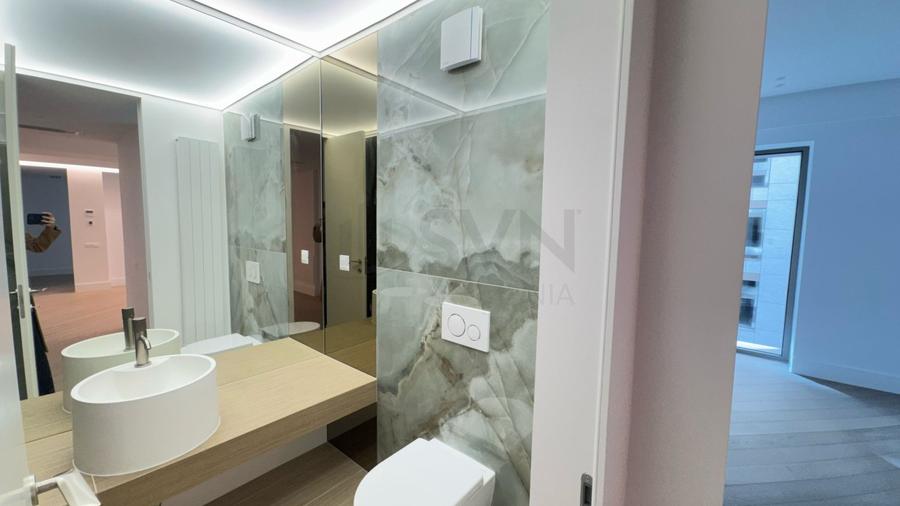 REA1022972 Apartament 3 Camere I Erou Iancu Nicolae