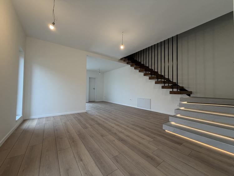 Duplex 4 camere, P+M, 100 mp utili, 20mp terasa - Sag